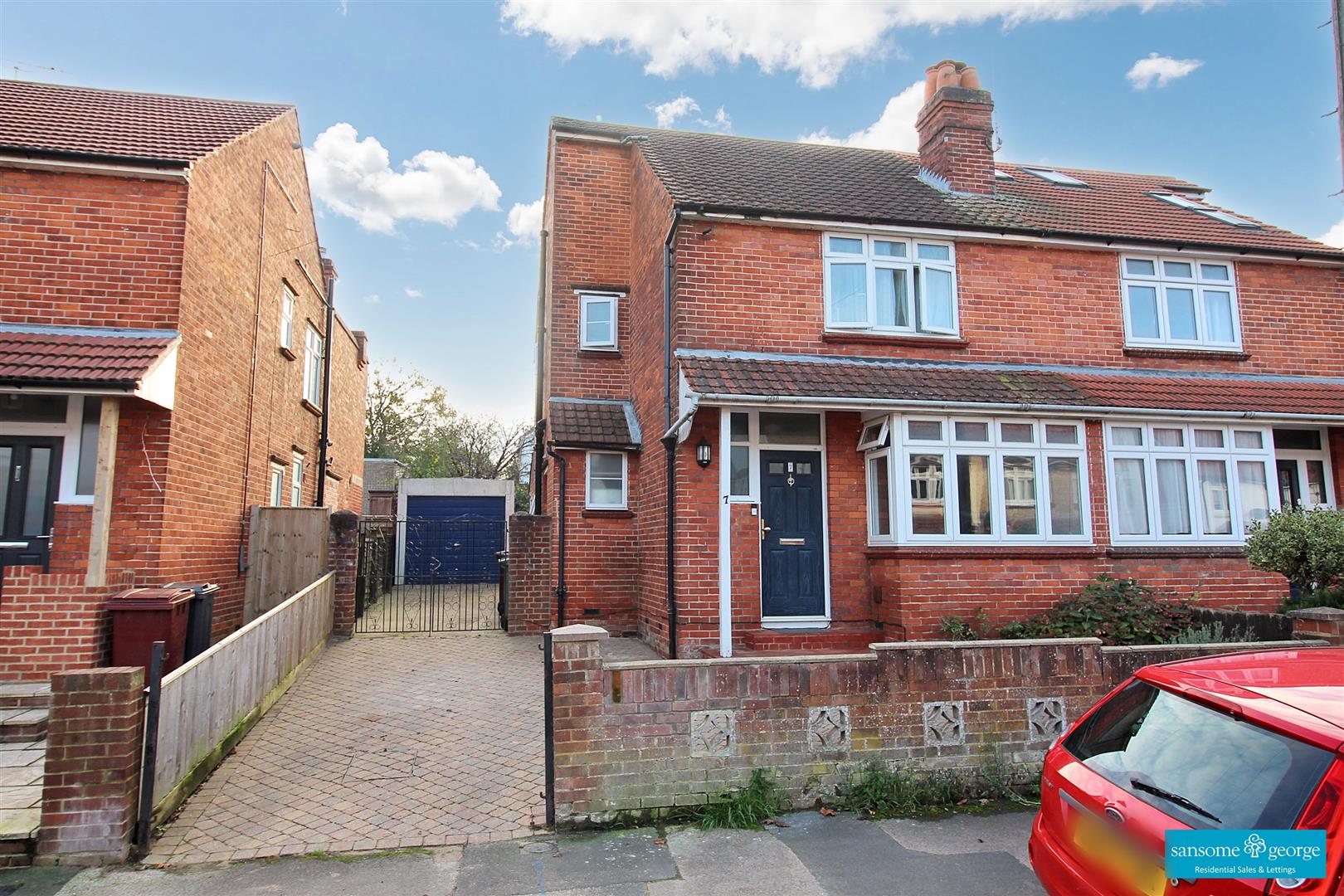 2 bed property in St. Ronans Road, Reading